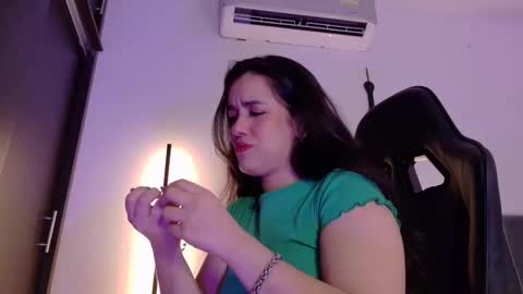 Snapshot of its_bunnyy chatting on April 26, 2026, 12:52 am K A R I online show from April 26, 2026, 12:52 am