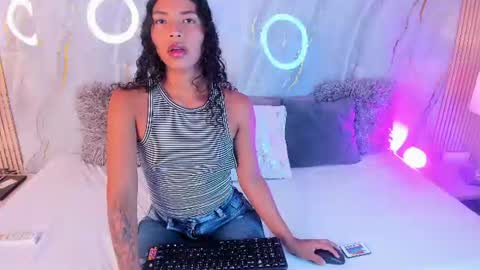 Lexie  online show from June 19, 2026, 5:06 pm