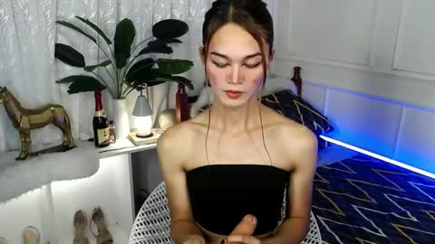 MISS IVANA online show from March 4, 2025, 5:42 am