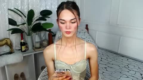 MISS IVANA online show from March 6, 2025, 7:14 am