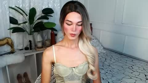 MISS IVANA online show from March 8, 2025, 7:05 am