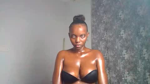 Snapshot of its_metney chatting on May 16, 2026, 9:13 pm Metney online show from May 16, 2026, 9:13 pm