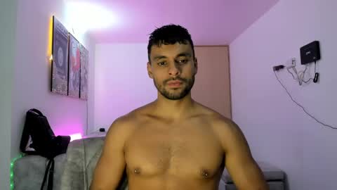 Snapshot of itsgeo1111 chatting on March 12, 2025, 12:42 am CALL ME GEO online show from March 12, 2025, 12:42 am