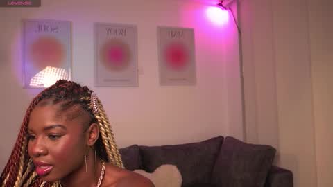 lau online show from December 21, 2025, 7:26 am