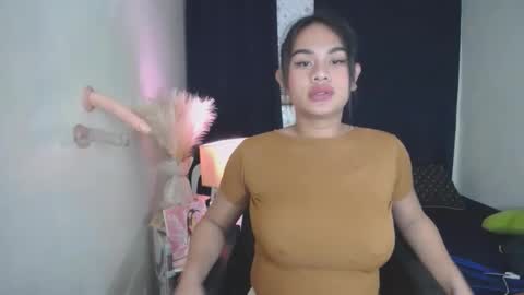 Snapshot of itsme_jazzy chatting on November 7, 2025, 1:05 am JAZ online show from November 7, 2025, 1:05 am