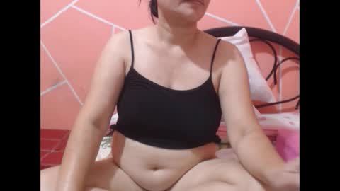 Snapshot of itsme_kitty chatting on April 13, 2026, 11:59 am Kitty online show from April 13, 2026, 11:59 am