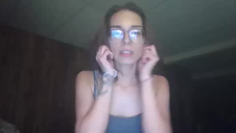 itsmebuttercup online show from February 11, 2026, 5:01 am