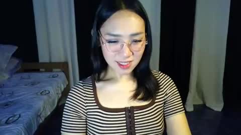 itsmehotqueen online show from May 1, 2026, 2:16 am