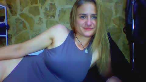 itsmekrissy online show from March 17, 2026, 12:37 am