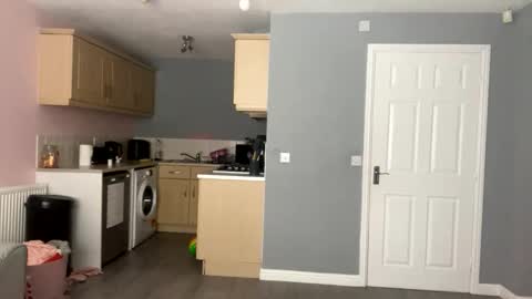 Snapshot of itsmelolax chatting on September 19, 2025, 1:12 pm Lola online show from September 19, 2025, 1:12 pm