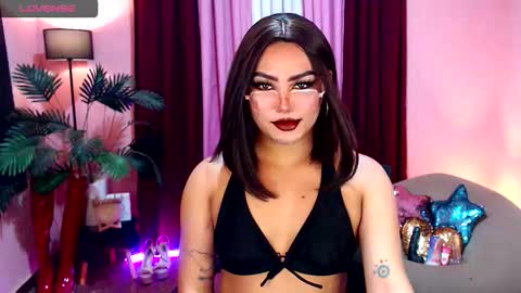 Siana online show from October 19, 2025, 6:58 am