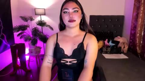 Siana online show from April 30, 2026, 6:58 pm