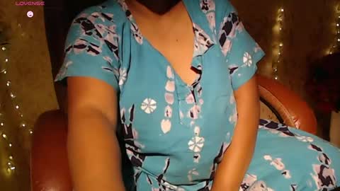 Snapshot of itsmiradesire chatting on May 17, 2026, 12:56 pm Mira online show from May 17, 2026, 12:56 pm