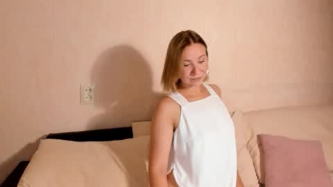 Snapshot of itsmyopinion chatting on September 22, 2025, 7:38 pm itsmyopinion online show from September 22, 2025, 7:38 pm