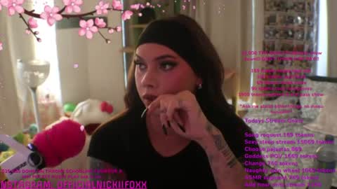 Nicki Foxx online show from August 8, 2026, 2:57 am