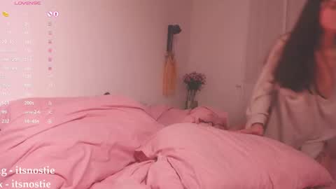 Snapshot of itsnostie chatting on September 23, 2025, 5:38 pm Nata Nsti elvish online show from September 23, 2025, 5:38 pm