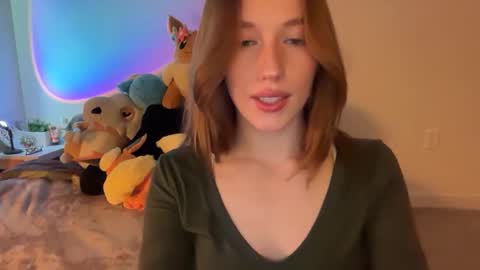 Snapshot of itssheababy chatting on March 10, 2026, 10:15 pm Shea online show from March 10, 2026, 10:15 pm