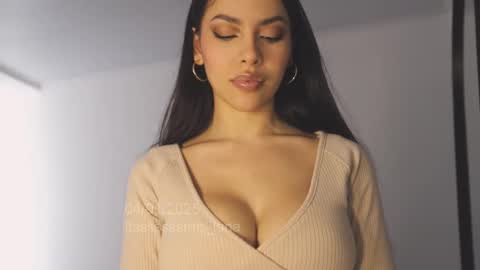 Snapshot of itsssssssme_lana chatting on January 4, 2025, 5:05 pm itsssssssme_lana online show from January 4, 2025, 5:05 pm