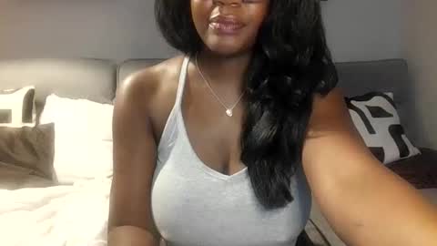 Snapshot of itstaliarose chatting on April 2, 2026, 1:47 am Talia online show from April 2, 2026, 1:47 am