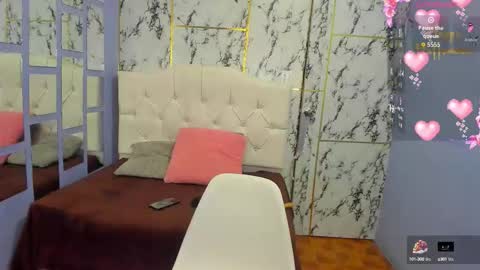 Snapshot of itsuki_n chatting on October 14, 2025, 1:34 pm Itsuki N online show from October 14, 2025, 1:34 pm