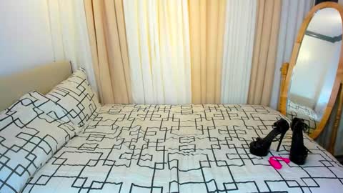 Snapshot of itsurgirlbubbles chatting on October 11, 2025, 7:07 am itsurgirlbubbles online show from October 11, 2025, 7:07 am