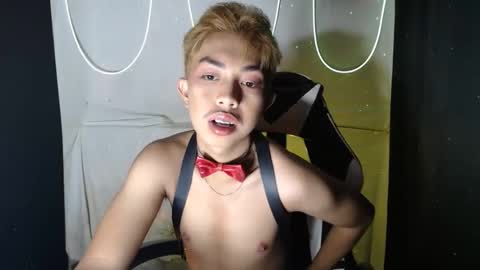 Snapshot of itsyourcummerboy_xx chatting on April 11, 2026, 10:19 am Kyle online show from April 11, 2026, 10:19 am