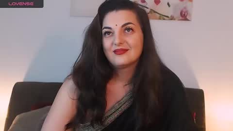 Melissa Khaan online show from December 7, 2024, 12:35 pm