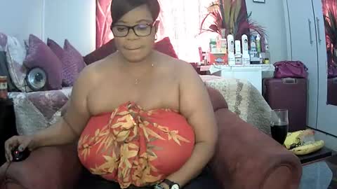 itumeleng74 online show from December 29, 2024, 1:49 pm
