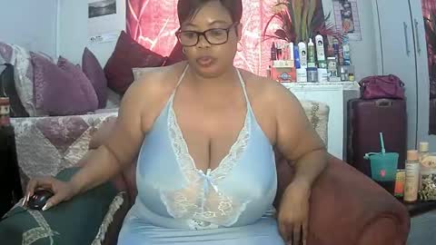 itumeleng74 online show from January 14, 2025, 12:24 pm