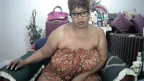 itumeleng74 online show from January 22, 2025, 7:03 am
