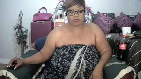 itumeleng74 online show from January 24, 2025, 11:15 am
