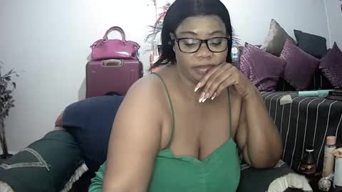 itumeleng74 online show from February 5, 2025, 7:31 pm