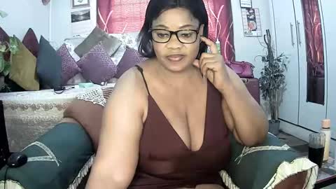 itumeleng74 online show from February 27, 2025, 10:59 am