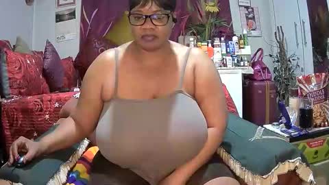 itumeleng74 online show from September 28, 2025, 5:40 pm