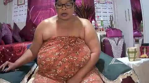 itumeleng74 online show from May 4, 2026, 6:42 am