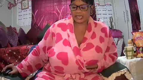 itumeleng74 online show from May 7, 2026, 6:08 am