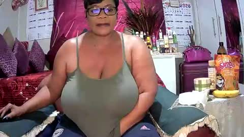 itumeleng74 online show from June 21, 2026, 8:28 am