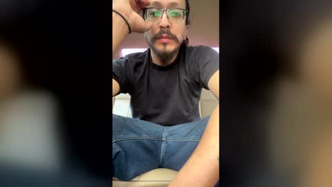 Snapshot of iturnonforme chatting on April 11, 2026, 4:44 pm Frederect Cumms online show from April 11, 2026, 4:44 pm