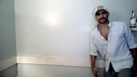 Itzmeebabyy online show from June 28, 2026, 3:01 am
