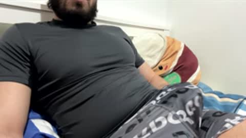 iuri1990 online show from March 6, 2026, 11:34 pm