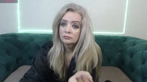 ivanacharm online show from January 5, 2025, 4:25 am