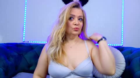 ivanacharm online show from May 26, 2026, 3:24 am