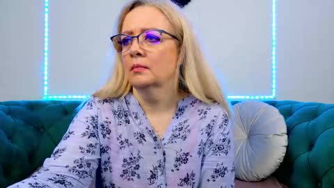 ivanacharm online show from June 1, 2026, 3:19 am
