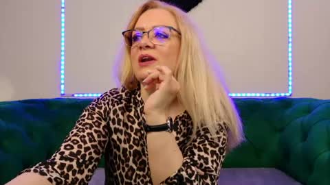 ivanacharm online show from June 18, 2026, 3:29 am