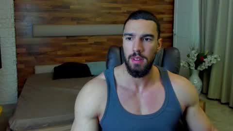 IvanHydee online show from June 14, 2026, 4:36 am