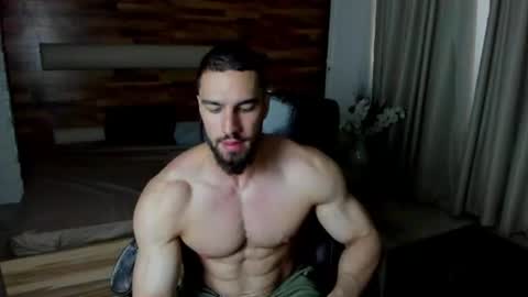 IvanHydee online show from June 20, 2026, 4:37 am
