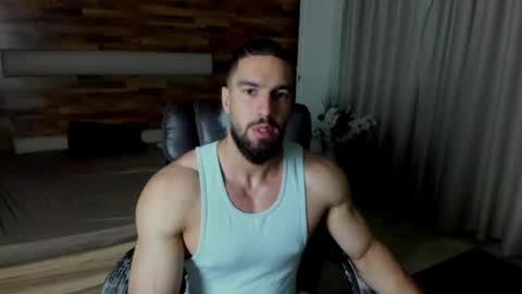 IvanHydee online show from July 27, 2026, 4:19 am