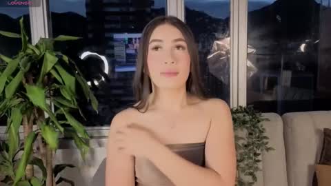 Snapshot of ivanna_west chatting on October 1, 2025, 10:32 am Ivanna West online show from October 1, 2025, 10:32 am