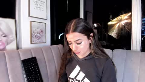 Snapshot of ivanna_west chatting on July 7, 2026, 10:19 am Ivanna West online show from July 7, 2026, 10:19 am