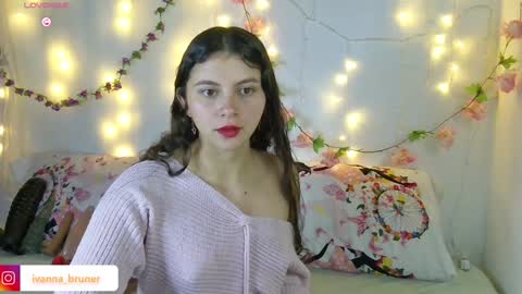 Snapshot of ivannabruner chatting on January 25, 2025, 12:17 am Ivanna online show from January 25, 2025, 12:17 am